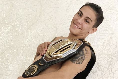 jessica andrade naked|UFC champ Jessica Andrade posts nude photo wearing nothing。